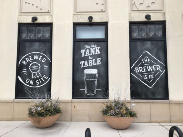 SignCo Chicago Wall and Window Murals/Graphics
